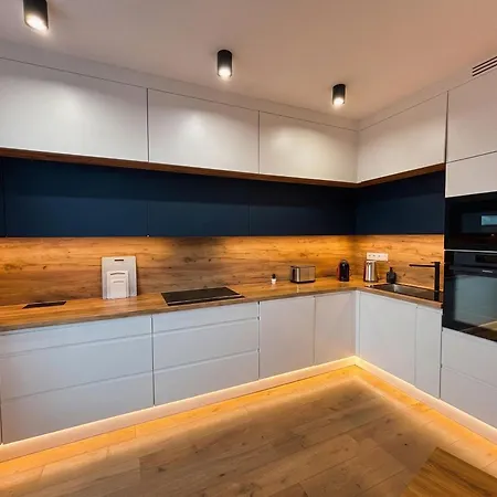 Apartamento Moderny Novy S Vyhladom & Parking