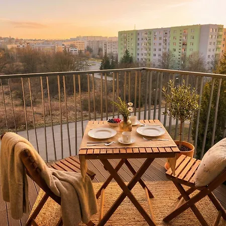 Apartamento Moderny Novy S Vyhladom & Parking Lubotice
